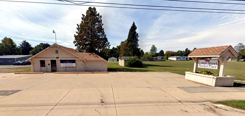 Log Haven Modern Cabins and Trailer Court - 2019 Street View (newer photo)